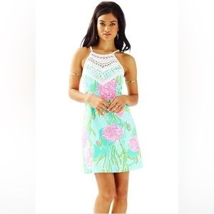 Lilly Pulitzer pearl shift dress going poolside